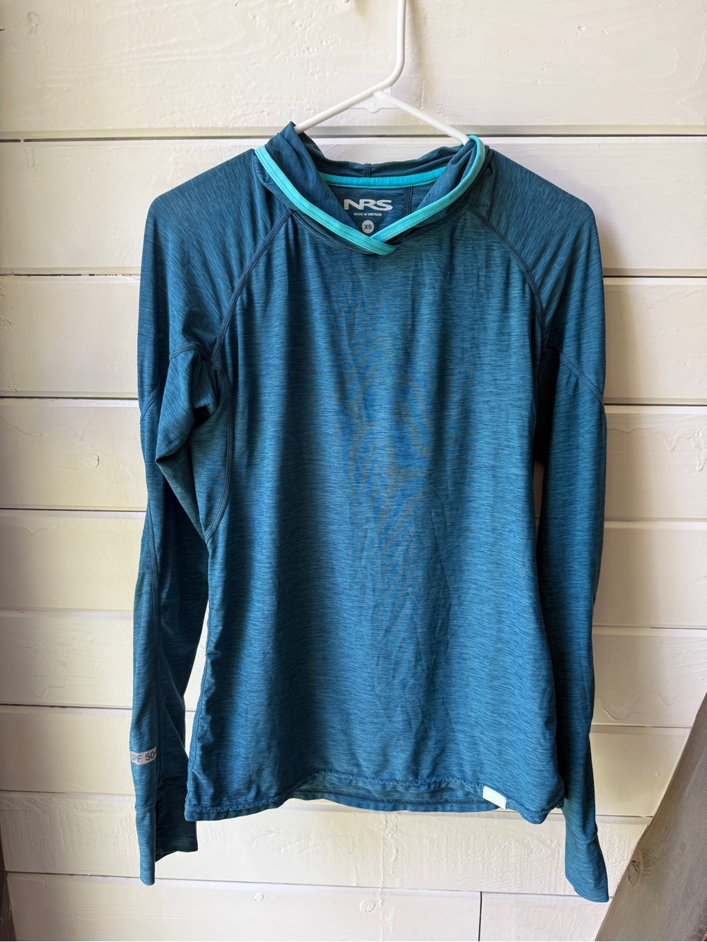 NRS Women's Blue Sun Hoodie Long-Sleeve Performance Hoodie